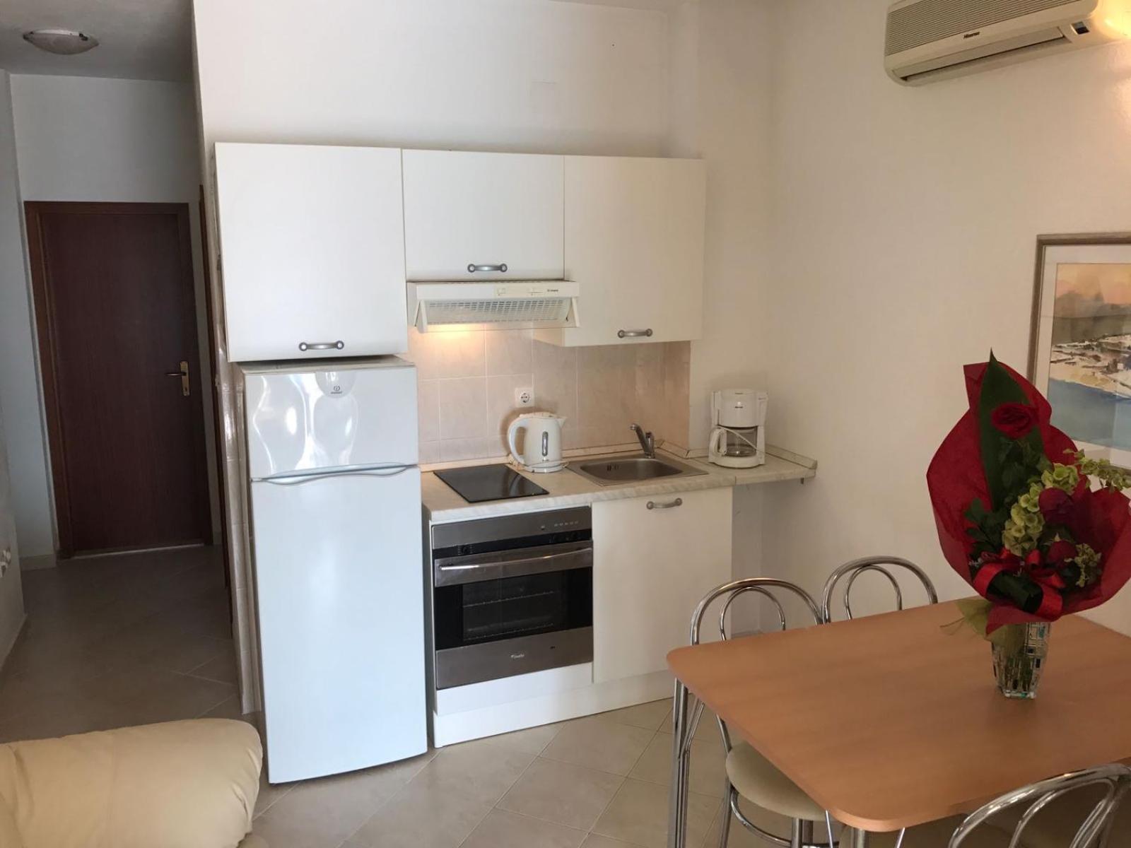 Apartments Villa Marija Seget Vranjica Eksteriør billede