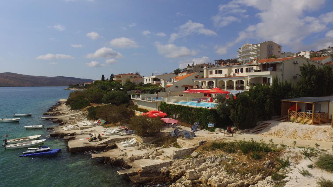 Apartments Villa Marija Seget Vranjica Eksteriør billede