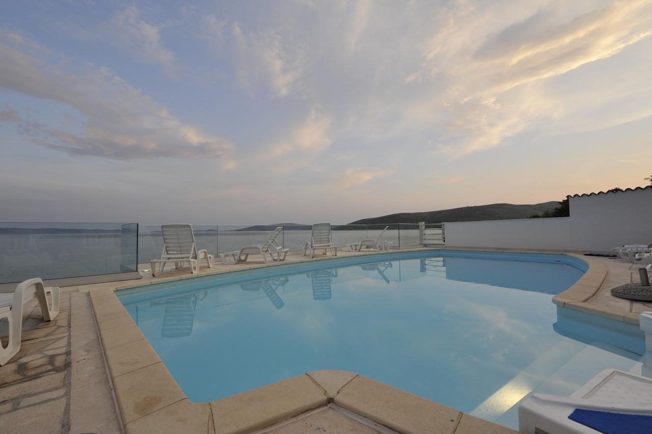 Apartments Villa Marija Seget Vranjica Eksteriør billede