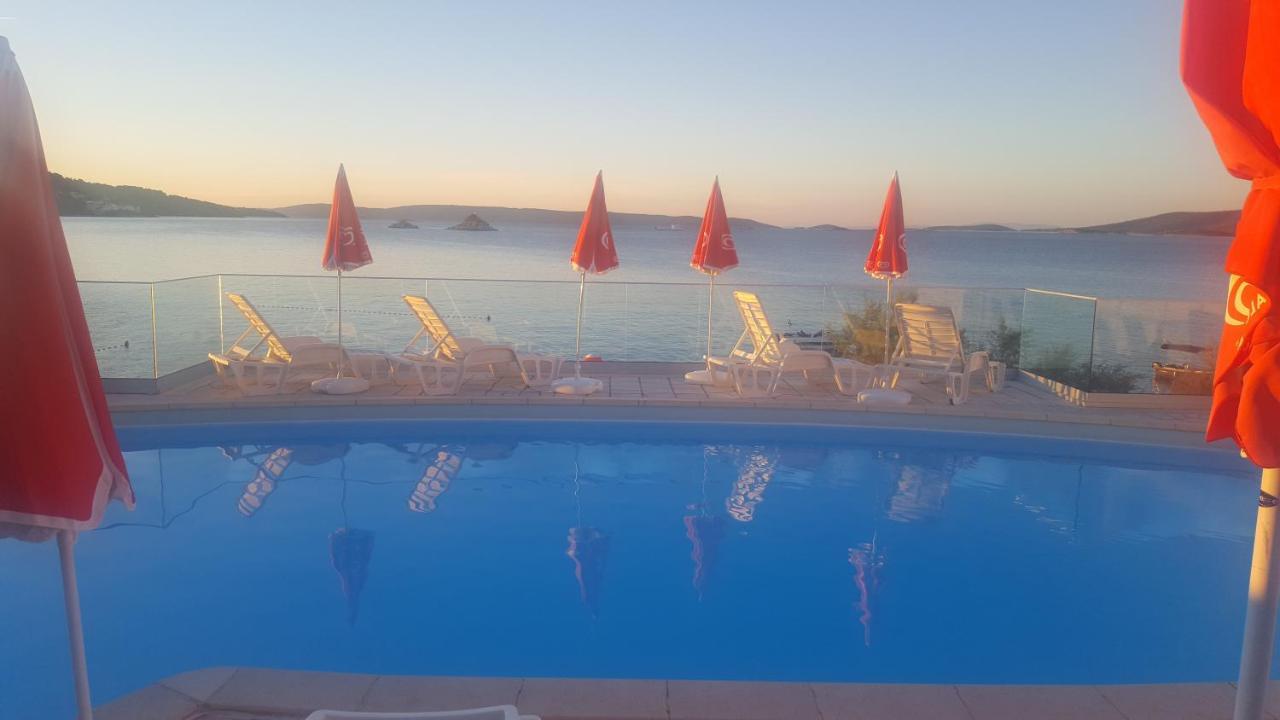 Apartments Villa Marija Seget Vranjica Eksteriør billede